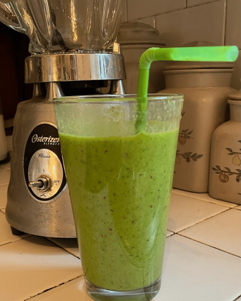 Hydrating Post Yoga Green Smoothie